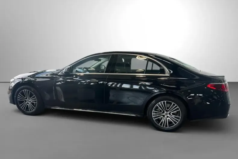 Mercedes-Benz E 450 (Clasa E) din 2025 cu 27.945 km - oferta MER197676 - foto 8