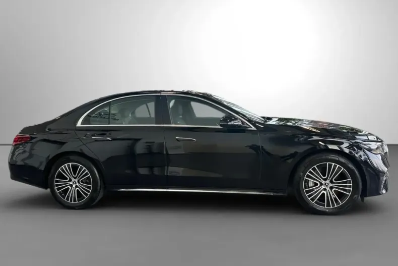 Mercedes-Benz E 450 (Clasa E) din 2025 cu 27.945 km - oferta MER197676 - foto 9