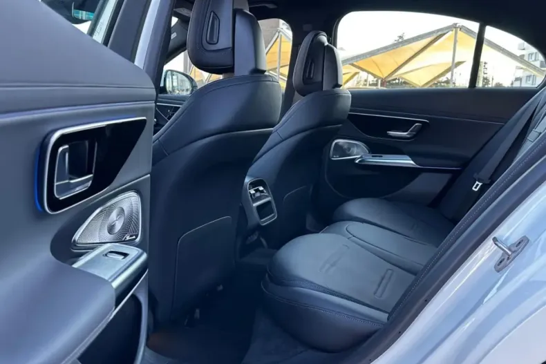 Mercedes-Benz E 53 AMG (Clasa E) din 2025 cu 6.500 km - oferta MER197677 - foto 9