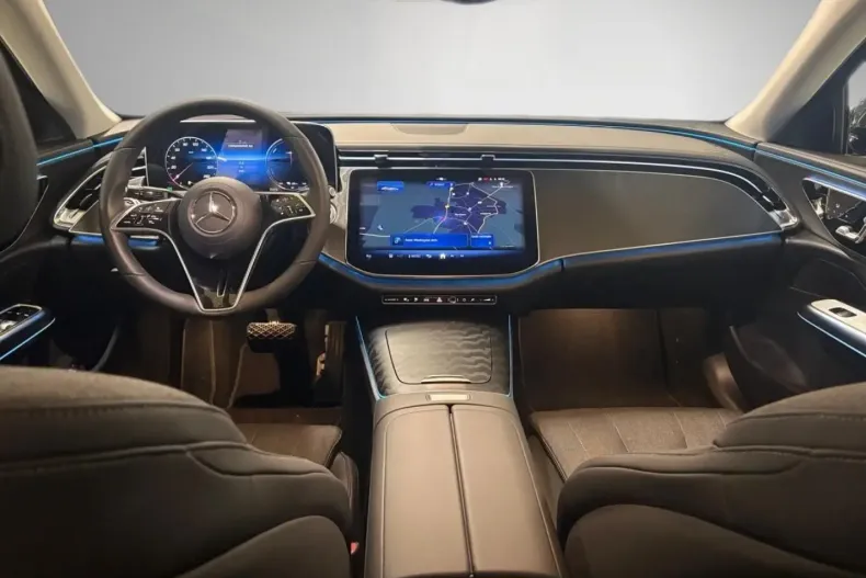 Mercedes-Benz E 300 (Clasa E) din 2025 cu 3.900 km - oferta MER197679 - foto 23