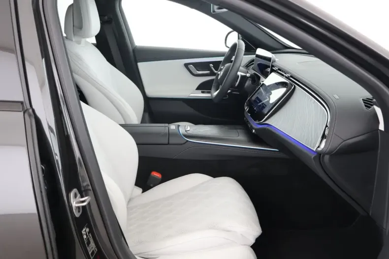 Mercedes-Benz E 220 (Clasa E) din 2025 cu 11.254 km - oferta MER197680 - foto 12