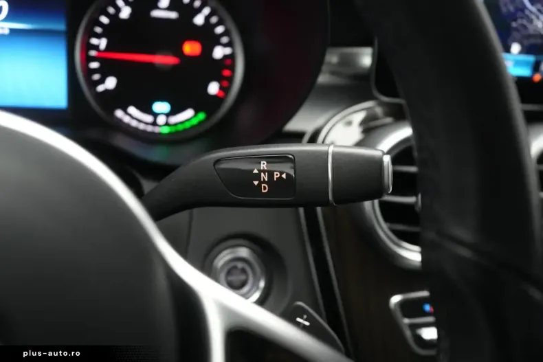 Mercedes-Benz GLC 300 (Clasa GLC) din 2022 cu 90.000 km - oferta MER197681 - foto 23