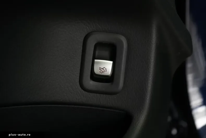 Mercedes-Benz GLC 300 (Clasa GLC) din 2022 cu 90.000 km - oferta MER197681 - foto 29