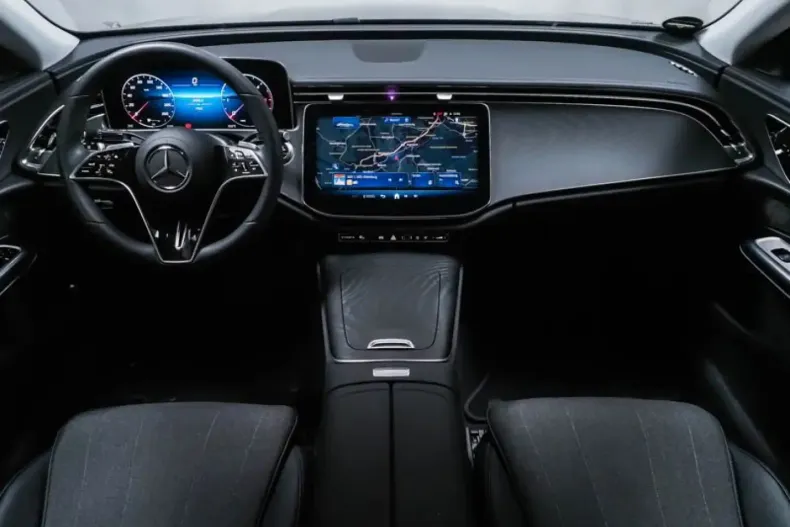 Mercedes-Benz E 220 (Clasa E) din 2025 cu 7.031 km - oferta MER197682 - foto 7