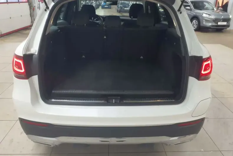 Mercedes-Benz GLC 300 (Clasa GLC) din 2022 cu 54.712 km - oferta MER197685 - foto 3