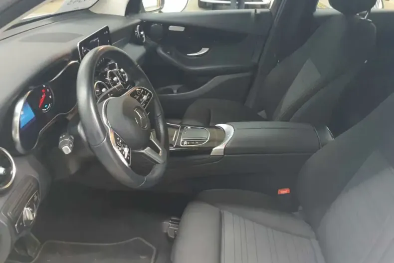 Mercedes-Benz GLC 300 (Clasa GLC) din 2022 cu 54.712 km - oferta MER197685 - foto 4