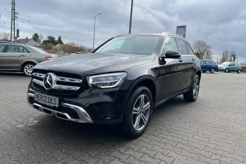 Mercedes-Benz GLC 300 (Clasa GLC) din 2022 cu 79.800 km - oferta MER197686 - foto 2