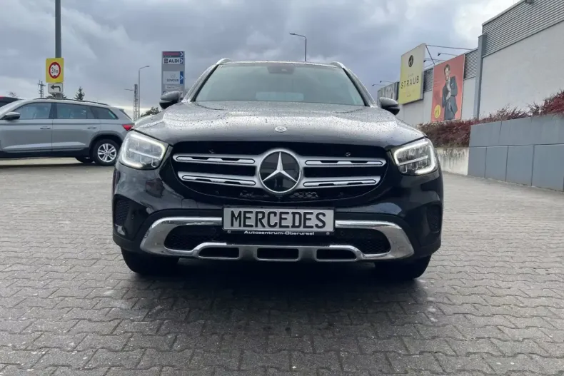 Mercedes-Benz GLC 300 (Clasa GLC) din 2022 cu 79.800 km - oferta MER197686 - foto 4