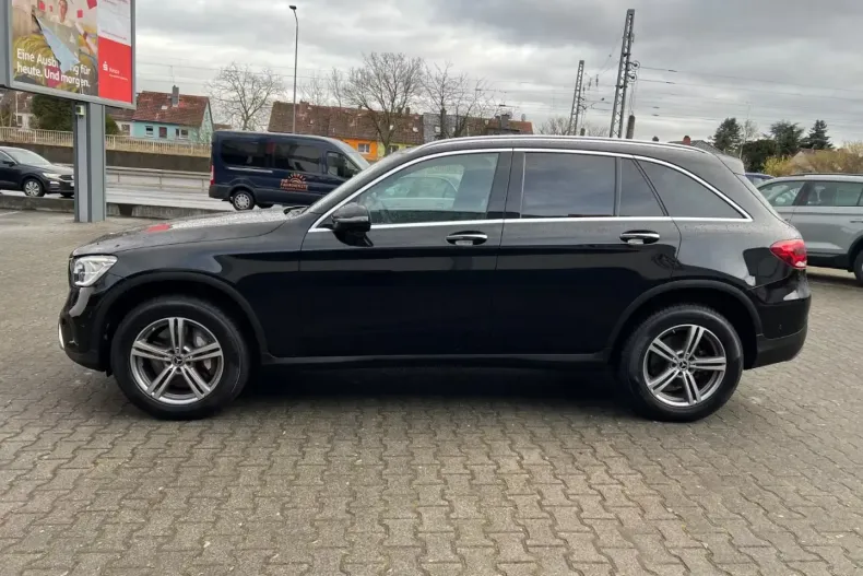 Mercedes-Benz GLC 300 (Clasa GLC) din 2022 cu 79.800 km - oferta MER197686 - foto 8