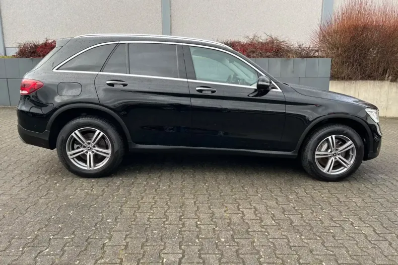 Mercedes-Benz GLC 300 (Clasa GLC) din 2022 cu 79.800 km - oferta MER197686 - foto 9