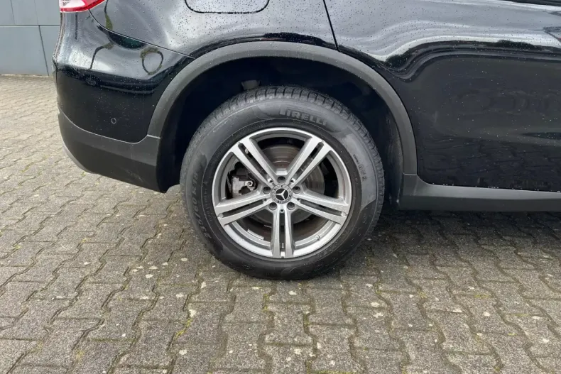 Mercedes-Benz GLC 300 (Clasa GLC) din 2022 cu 79.800 km - oferta MER197686 - foto 20