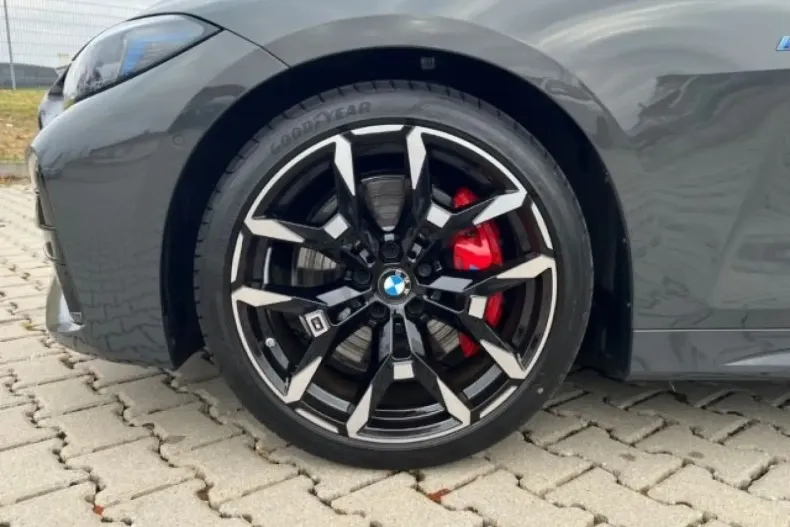 BMW 420d (Seria 4) din 2024 cu 17.644 km - oferta BMW197688 - foto 6