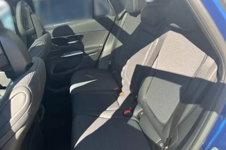 Mercedes-Benz GLC 220 (Clasa GLC) din 2025 cu 10.000 km - oferta MER197696 - foto 12