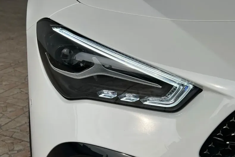 Mercedes-Benz CLA 200 (Clasa CLA) din 2025 cu 16.802 km - oferta MER197705 - foto 3