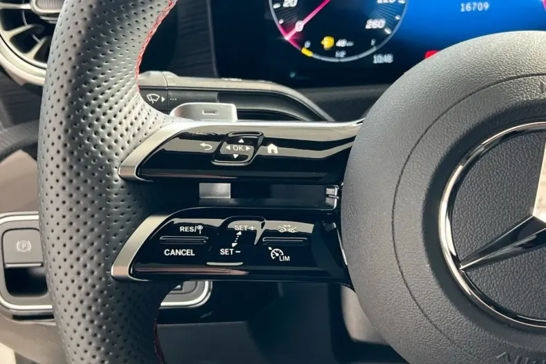 Mercedes-Benz CLA 200 (Clasa CLA) din 2025 cu 16.802 km - oferta MER197705 - foto 19