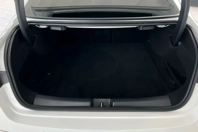 Mercedes-Benz CLA 200 (Clasa CLA) din 2025 cu 16.802 km - oferta MER197705 - foto 28
