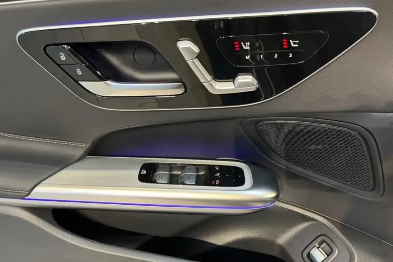 Mercedes-Benz CLE 200 (Clasa CLE) din 2024 cu 8.750 km - oferta MER197714 - foto 15