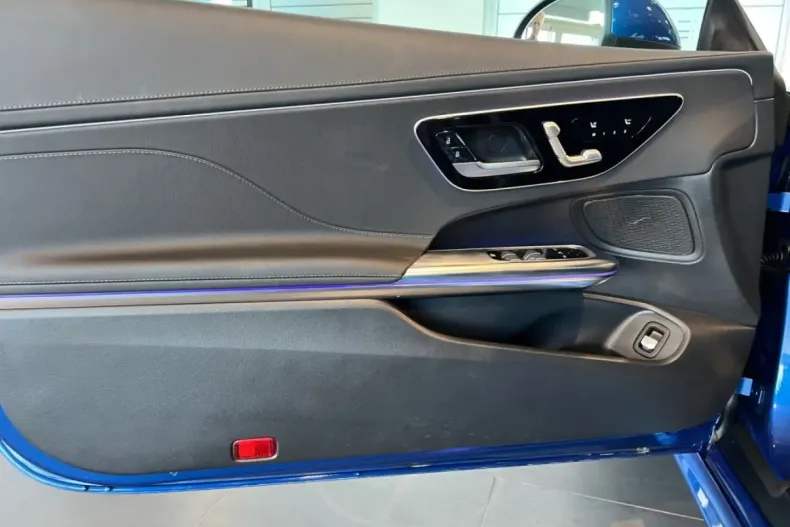 Mercedes-Benz CLE 200 (Clasa CLE) din 2024 cu 15.541 km - oferta MER197717 - foto 3