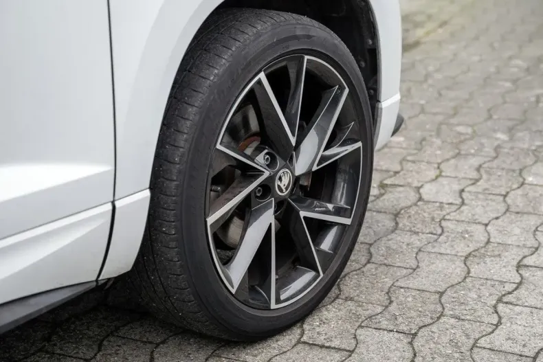 Skoda Karoq din 2021 cu 92.554 km - oferta SKO197721 - foto 3