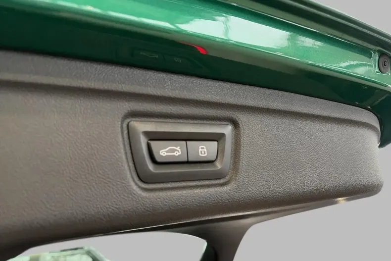 BMW M3 (Seria 3) din 2025 cu 17.212 km - oferta BMW197725 - foto 15