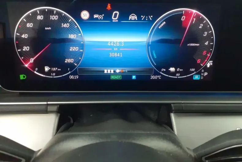 Mercedes-Benz GLE 350 (Clasa GLE) din 2024 cu 30.841 km - oferta MER197729 - foto 11