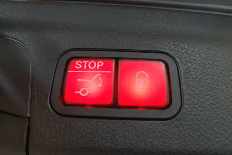 Mercedes-Benz GLE 350 (Clasa GLE) din 2024 cu 30.841 km - oferta MER197729 - foto 12