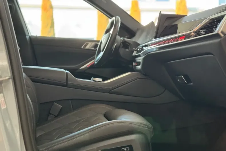 BMW X6 (Seria X) din 2024 cu 24.129 km - oferta BMW197733 - foto 12