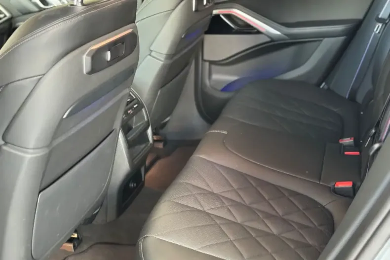 BMW X6 (Seria X) din 2024 cu 24.129 km - oferta BMW197733 - foto 14