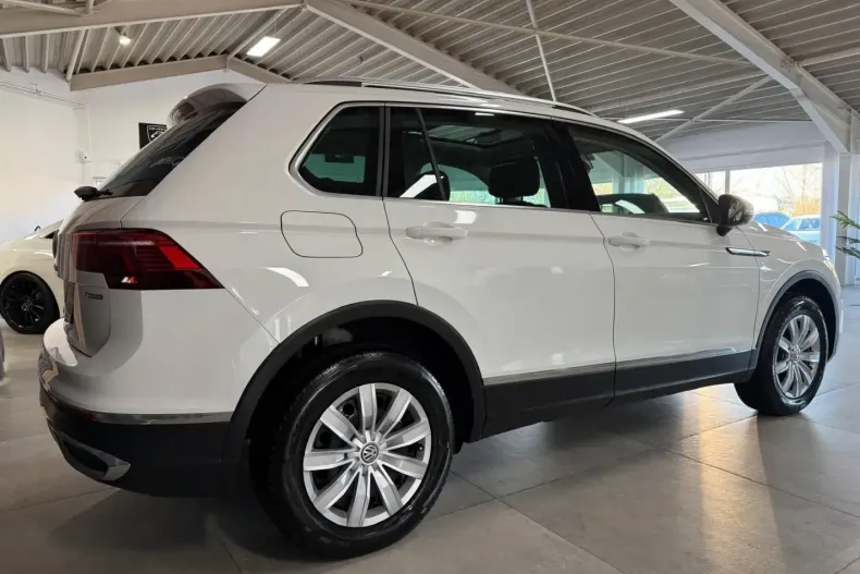 Volkswagen Tiguan din 2021 cu 52.250 km - oferta VOL197736 - foto 9