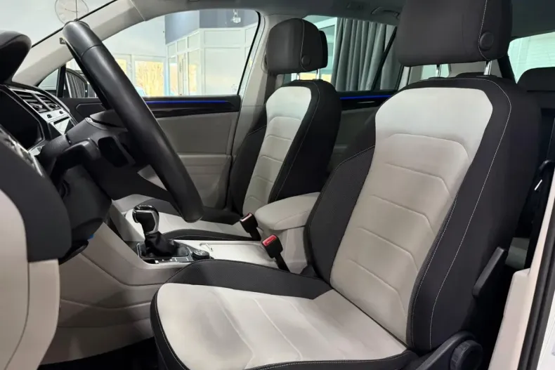 Volkswagen Tiguan din 2021 cu 52.250 km - oferta VOL197736 - foto 19