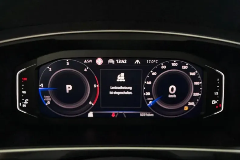 Volkswagen Tiguan din 2021 cu 52.250 km - oferta VOL197736 - foto 21