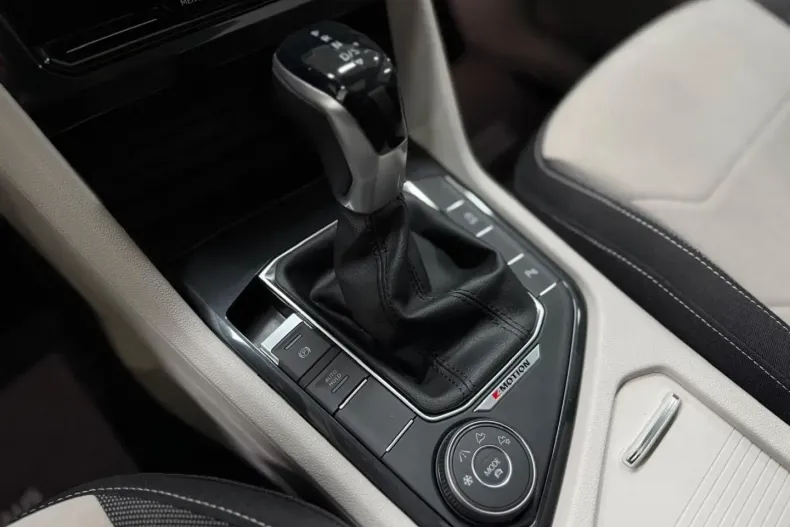 Volkswagen Tiguan din 2021 cu 52.250 km - oferta VOL197736 - foto 29