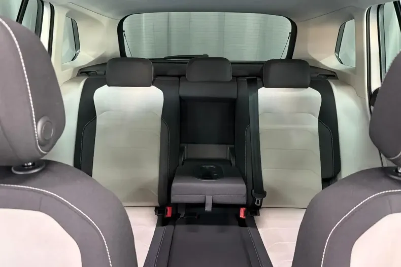 Volkswagen Tiguan din 2021 cu 52.250 km - oferta VOL197736 - foto 35