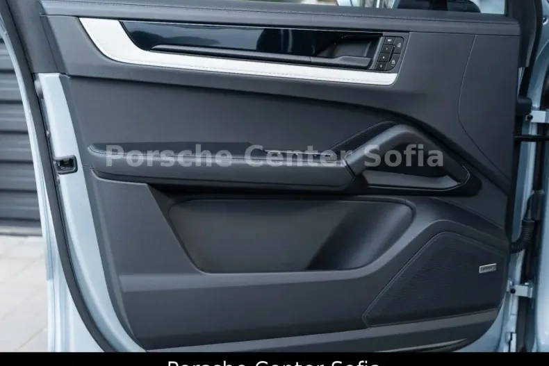 Porsche Cayenne din 2024 cu 23.200 km - oferta POR197742 - foto 24