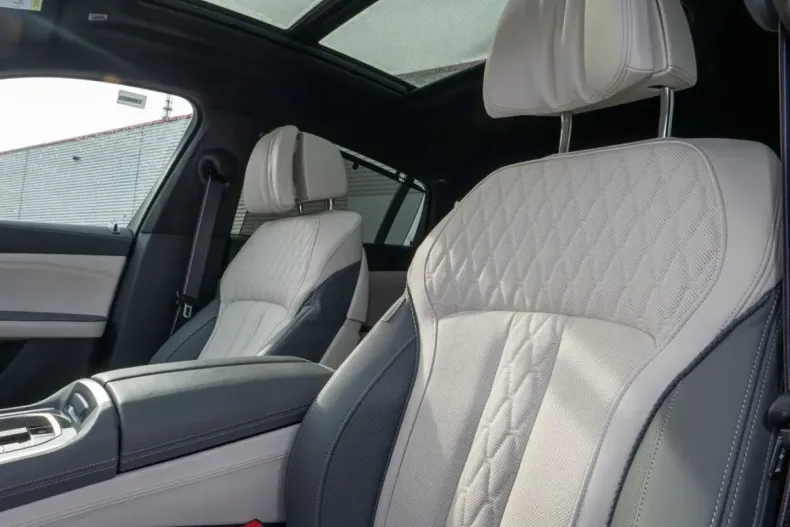 BMW X6 (Seria X) din 2023 cu 30.238 km - oferta BMW197745 - foto 17