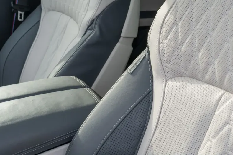 BMW X6 (Seria X) din 2023 cu 30.238 km - oferta BMW197745 - foto 18