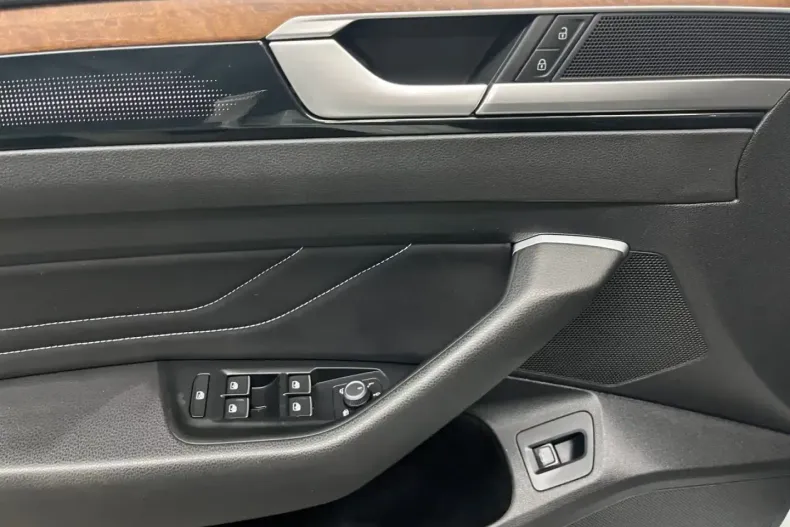 Volkswagen Arteon din 2021 cu 61.778 km - oferta VOL197749 - foto 11