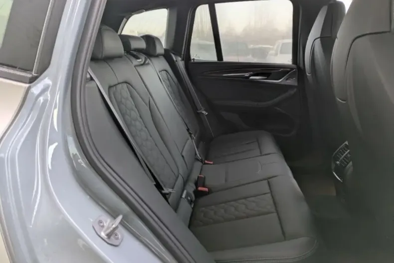 BMW X3 M (Seria X) din 2024 cu 24.024 km - oferta BMW197752 - foto 13