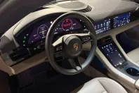 Porsche Taycan din 2023 cu 30.000 km - oferta POR197754 - foto 12