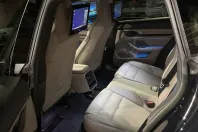 Porsche Taycan din 2023 cu 30.000 km - oferta POR197754 - foto 18