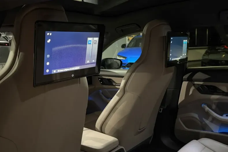 Porsche Taycan din 2023 cu 30.000 km - oferta POR197754 - foto 19