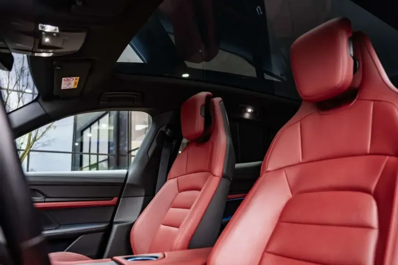 Porsche Taycan din 2023 cu 68.178 km - oferta POR197755 - foto 15