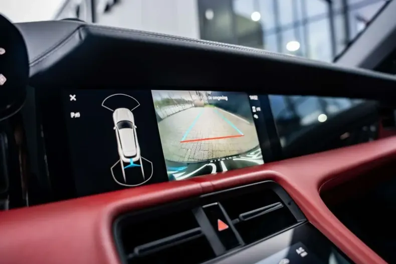 Porsche Taycan din 2023 cu 68.178 km - oferta POR197755 - foto 21