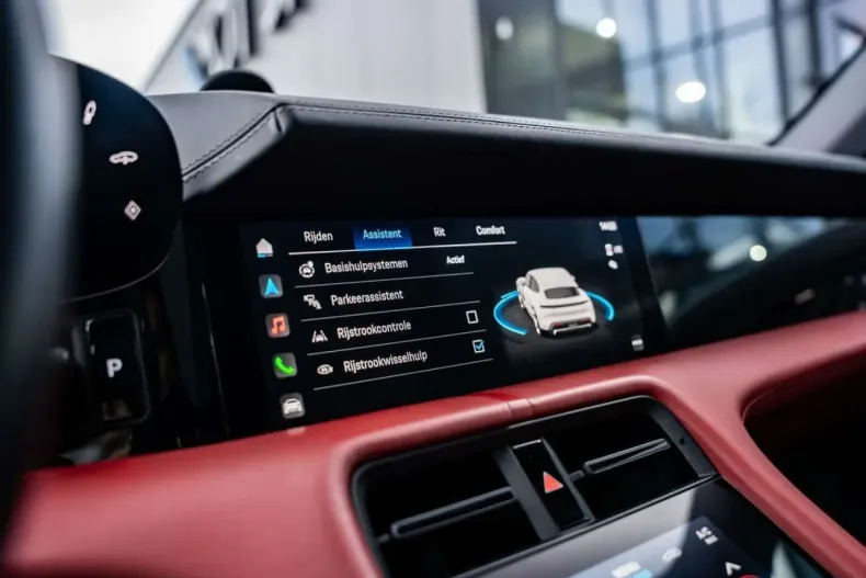 Porsche Taycan din 2023 cu 68.178 km - oferta POR197755 - foto 22