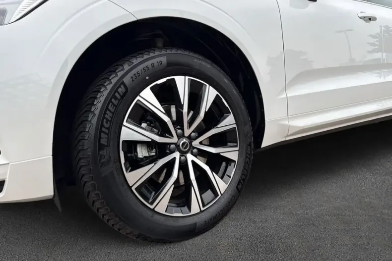 Volvo XC60 din 2024 cu 12.785 km - oferta VOL197764 - foto 4