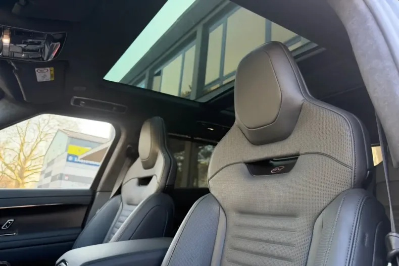 Land Rover Range Rover Sport din 2024 cu 2.100 km - oferta LAN197766 - foto 10