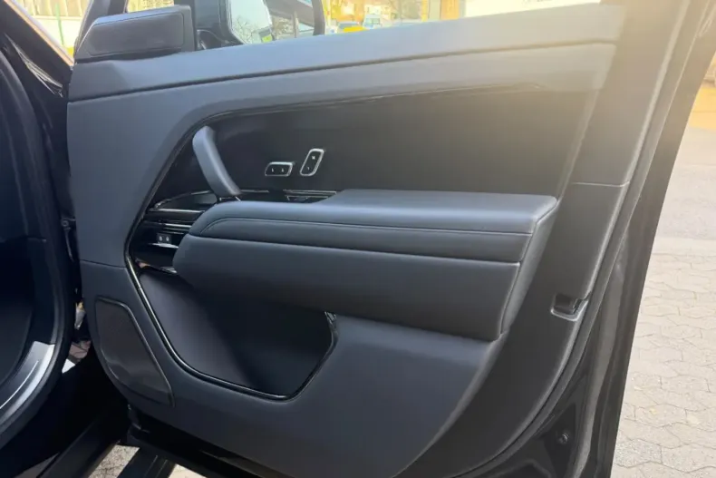 Land Rover Range Rover Sport din 2024 cu 2.100 km - oferta LAN197766 - foto 20