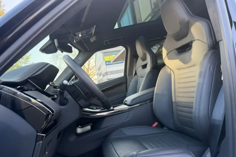 Land Rover Range Rover Sport din 2024 cu 2.100 km - oferta LAN197766 - foto 38