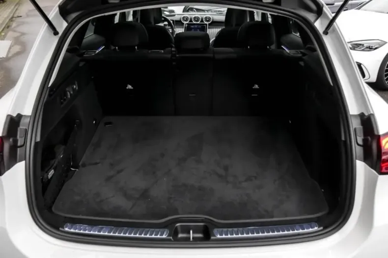 Mercedes-Benz GLC 300 (Clasa GLC) din 2024 cu 8.645 km - oferta MER197770 - foto 22