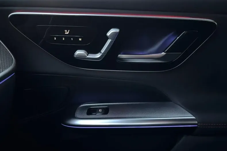 Mercedes-Benz GLC 43 AMG (Clasa GLC) din 2025 cu 12.500 km - oferta MER197776 - foto 24